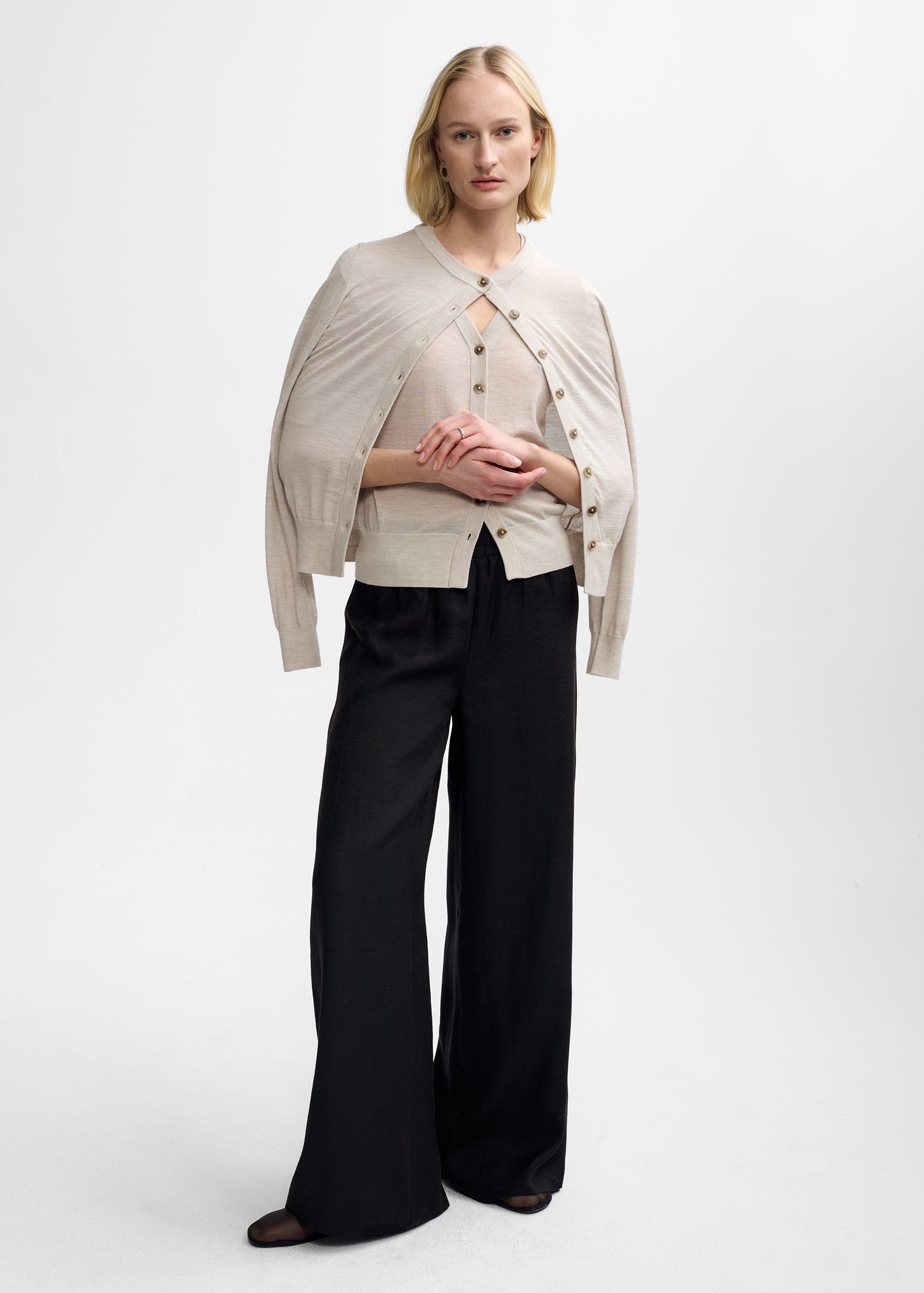 Christian Aks Daisy Merino Cardigan Knitwear 8018 Sand