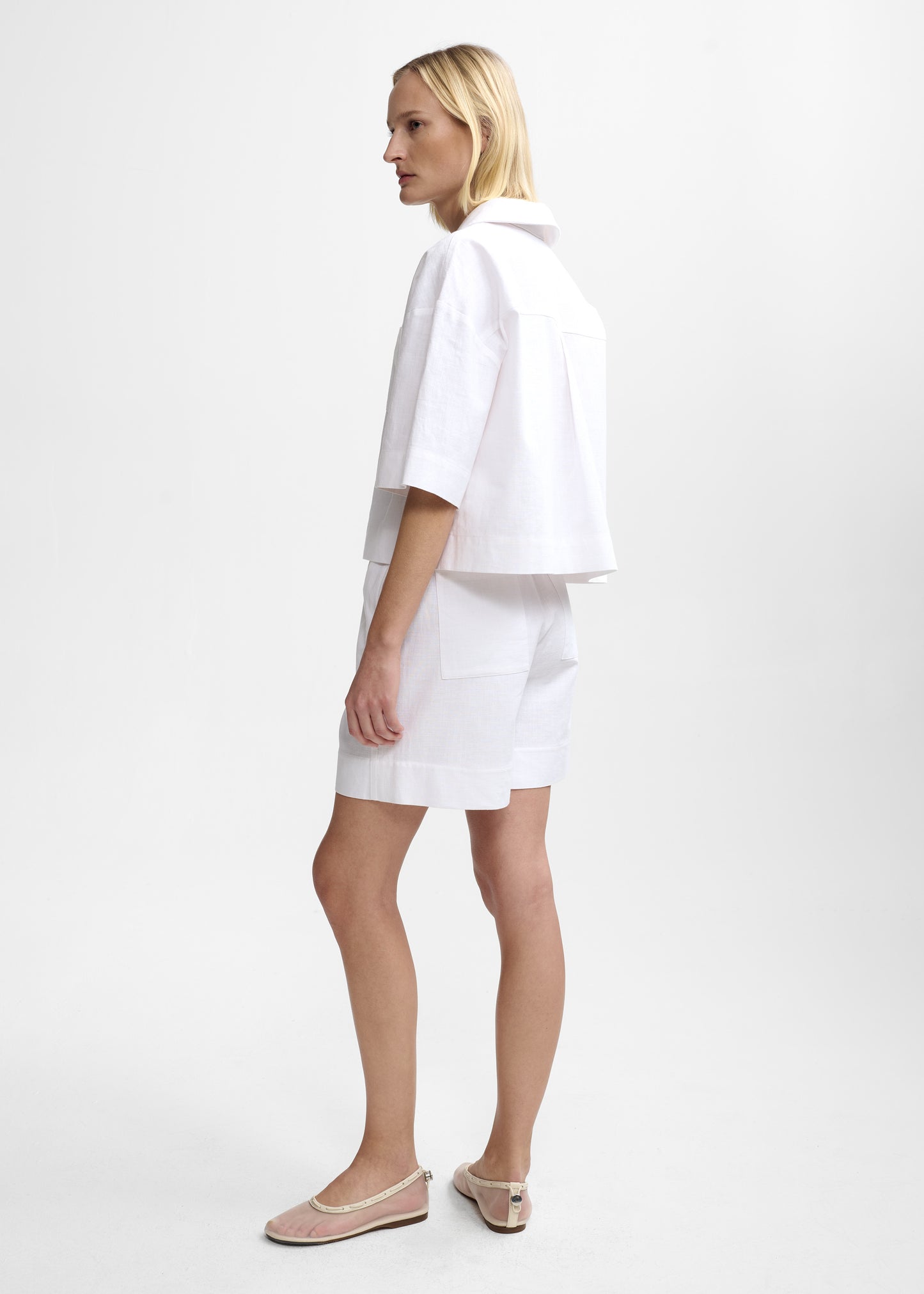 Christian Aks Tara Linen Shirt Shirts 9001 White